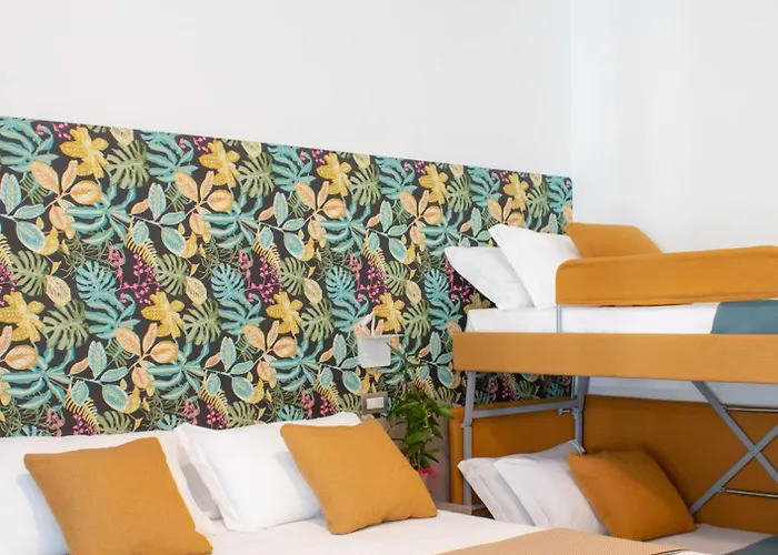 Nido & تْشيزيناتيكو