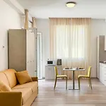 Отель Nido & 3*
